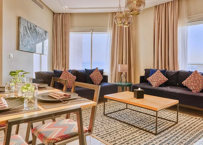 Adam Hotel Suites