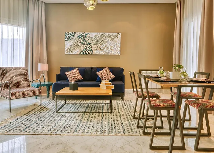 Adam Hotel Suites